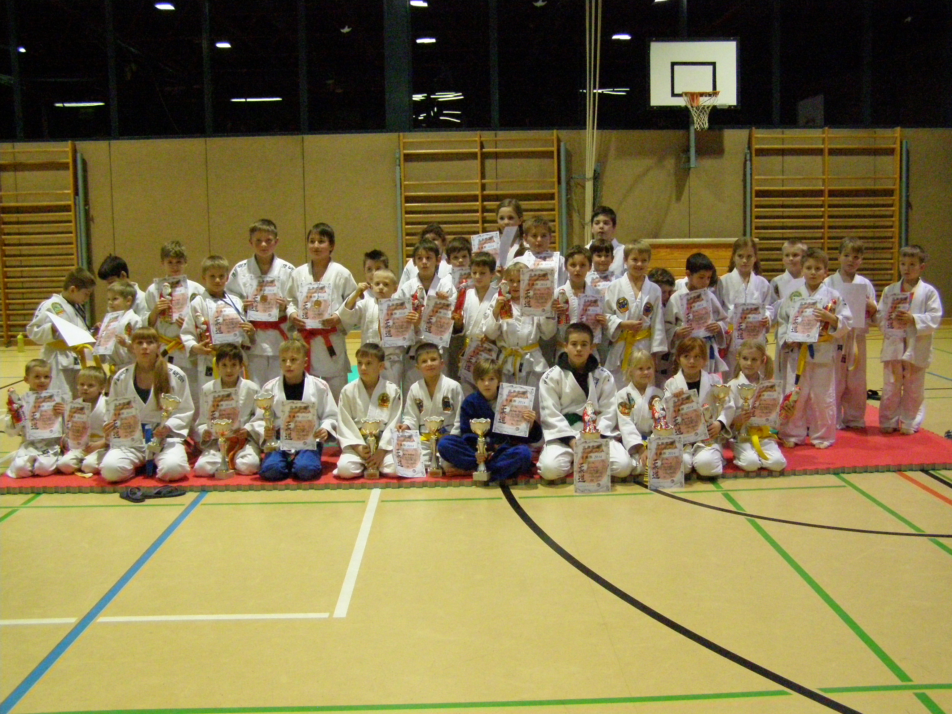 Sie sucht ihn judo